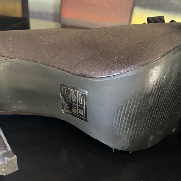 Size 8 K Studio heels - Picture 3 of 6